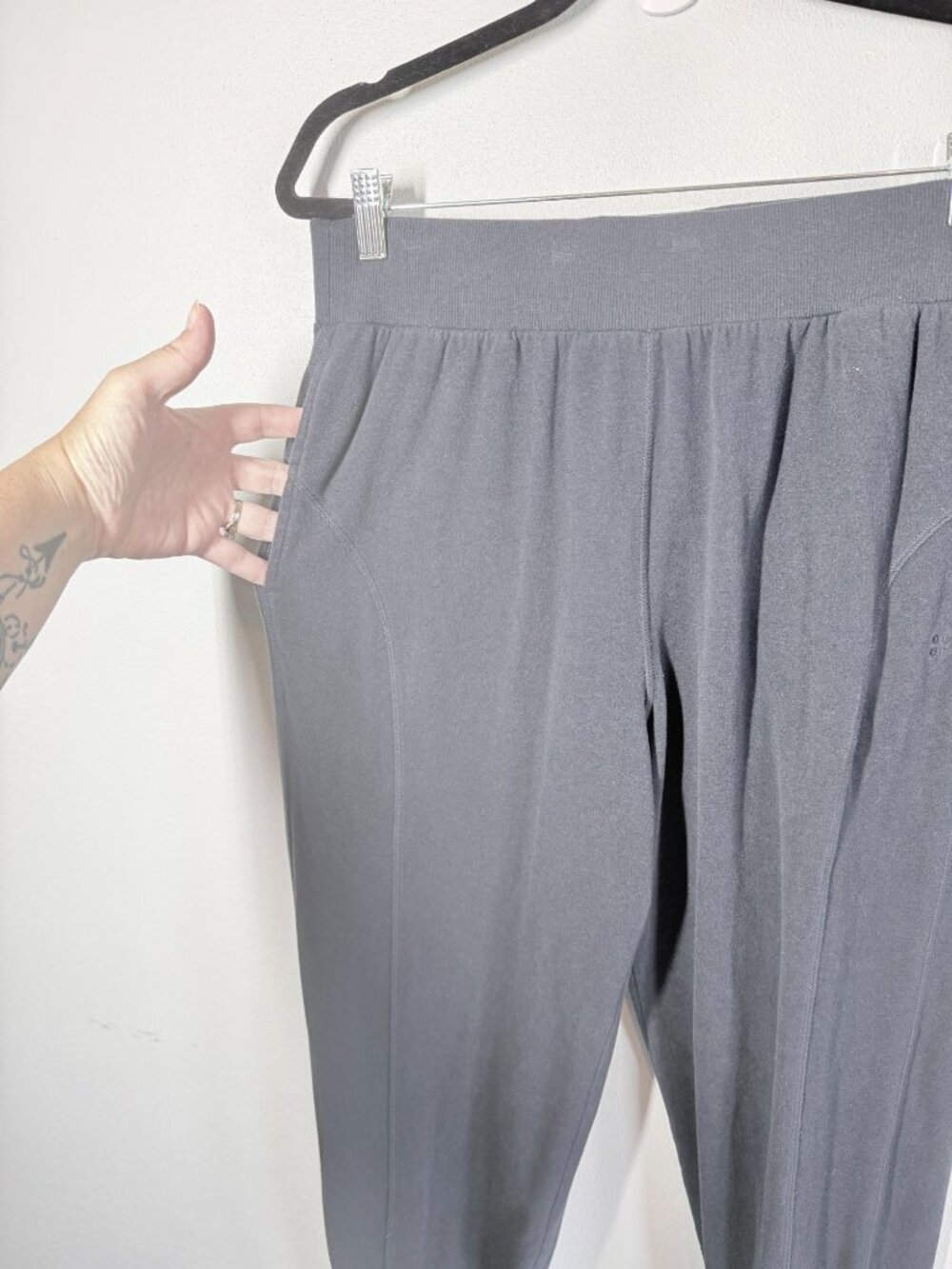 Sweaty Betty Womens 10 Navy Blue Jogger Pants Athletisure Lounge Activewear Loun - Picture 3 of 7